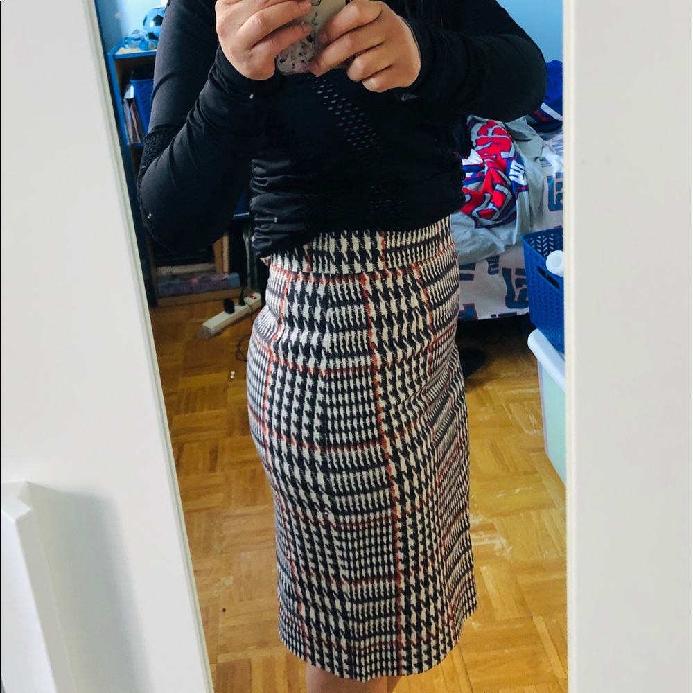 Antonio Melani Houndstooth Pencil Skirt